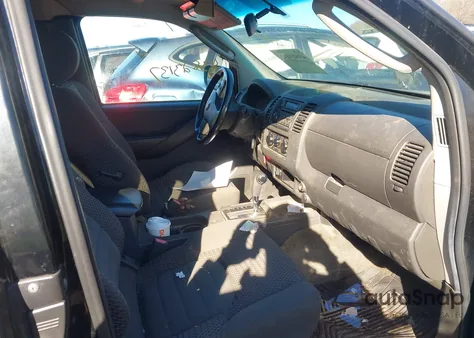 2005 Nissan Frontier Le из США, поврежденный, VIN 1N6AD06W85C446145